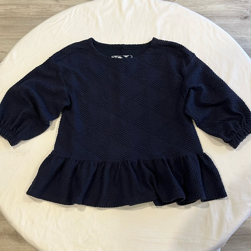 Mauve by Anthropologie balloon sleeve ruffle bottom size XS